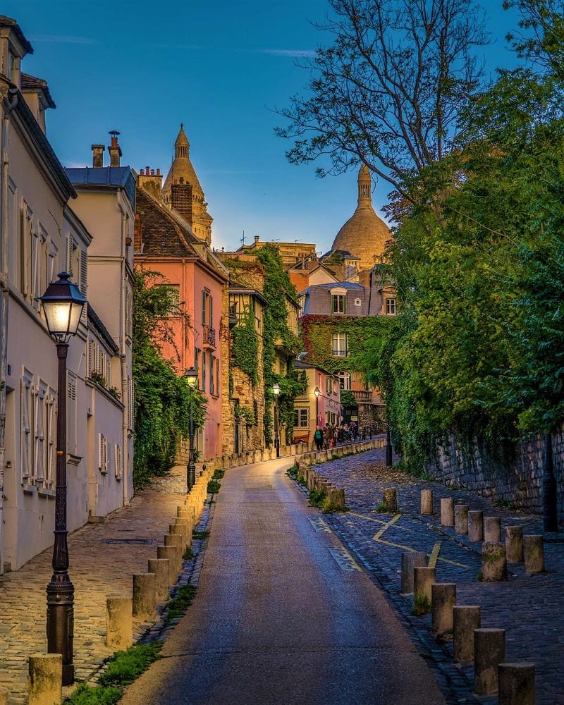 montmartre village france